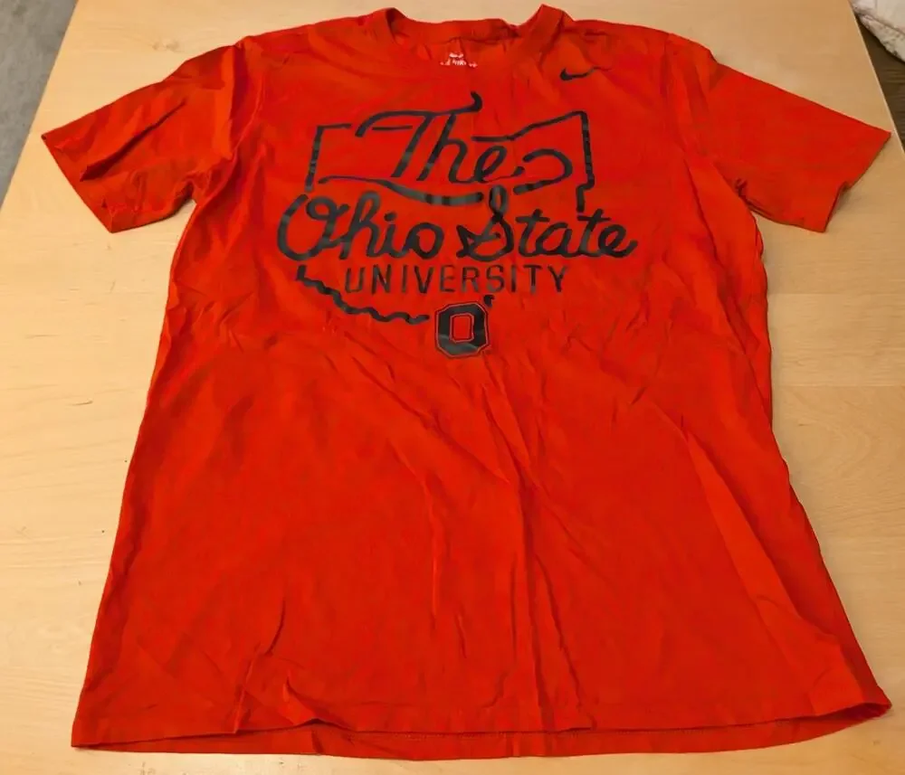 🏖️Women's Large Nike Tee